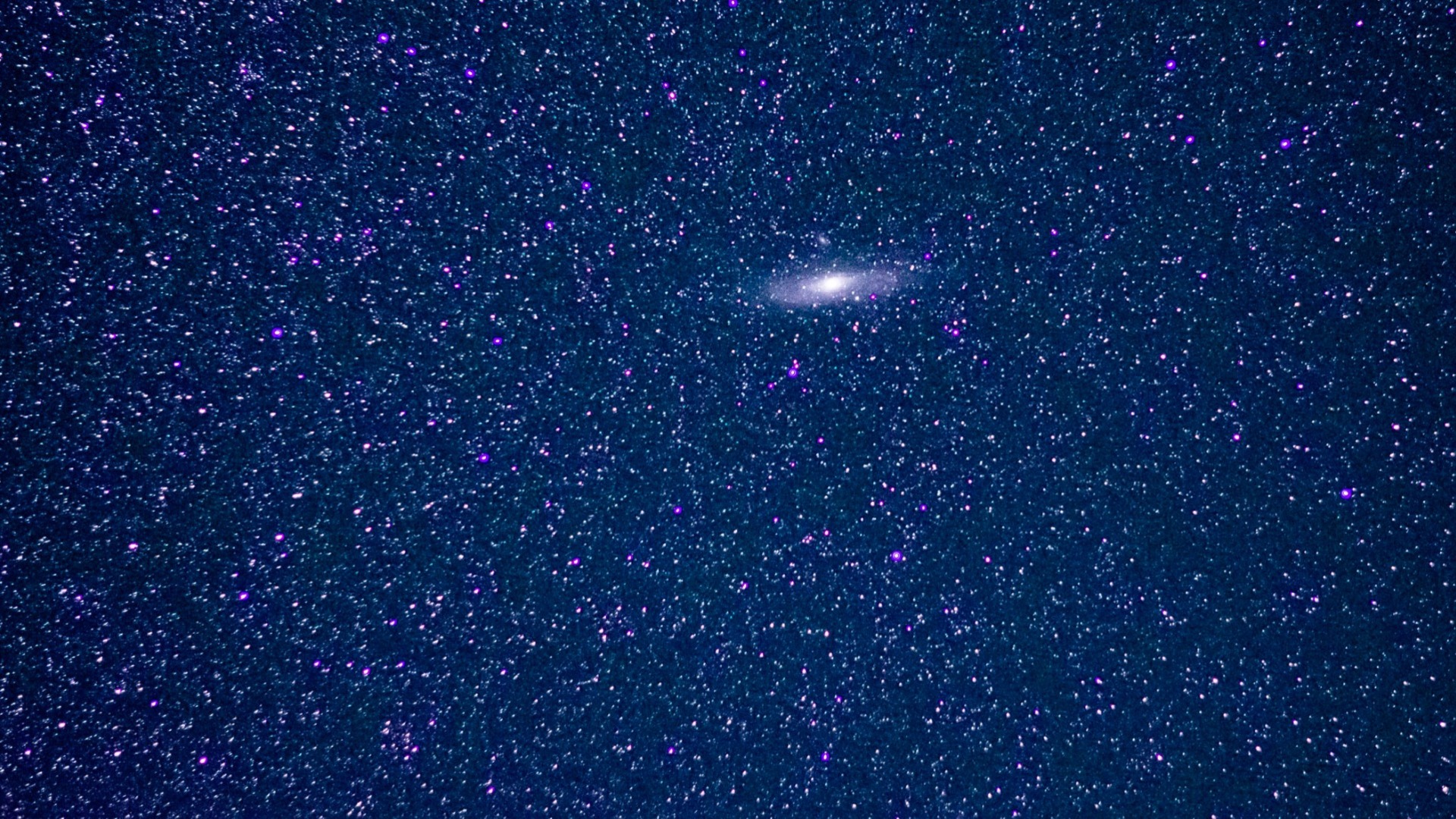 Невооруженным глазом: в середине сентября жители ХМАО увидят комету Нишимура