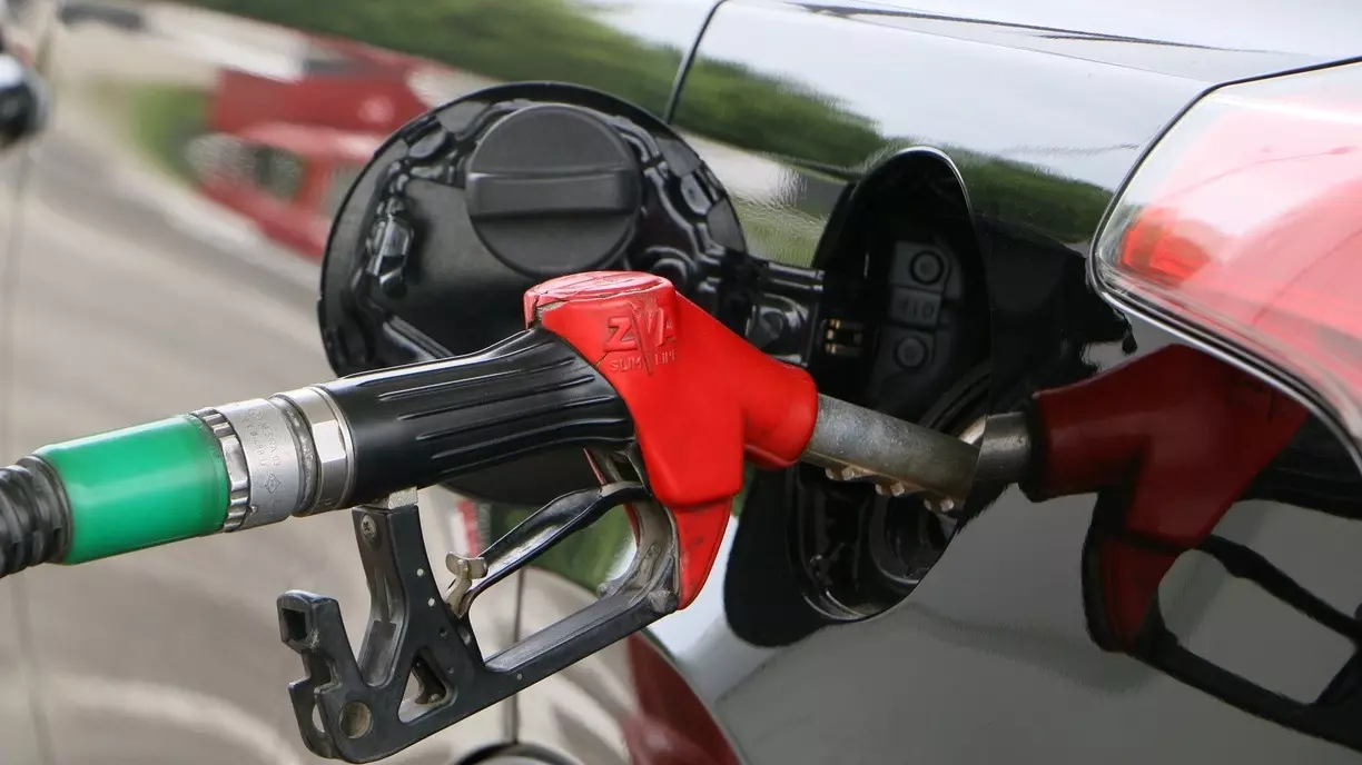 В ХМАО снизились цены на бензин