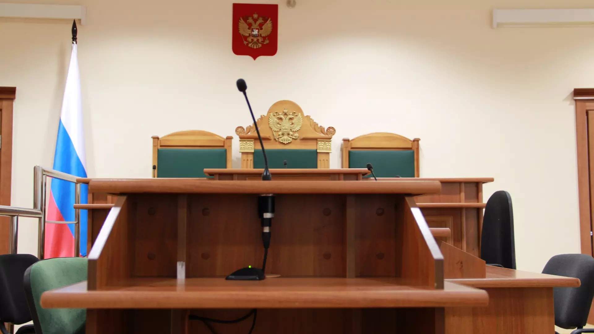 Обвиняемый по делу об убийстве чуть не подрадлся в зале суда в ХМАО
