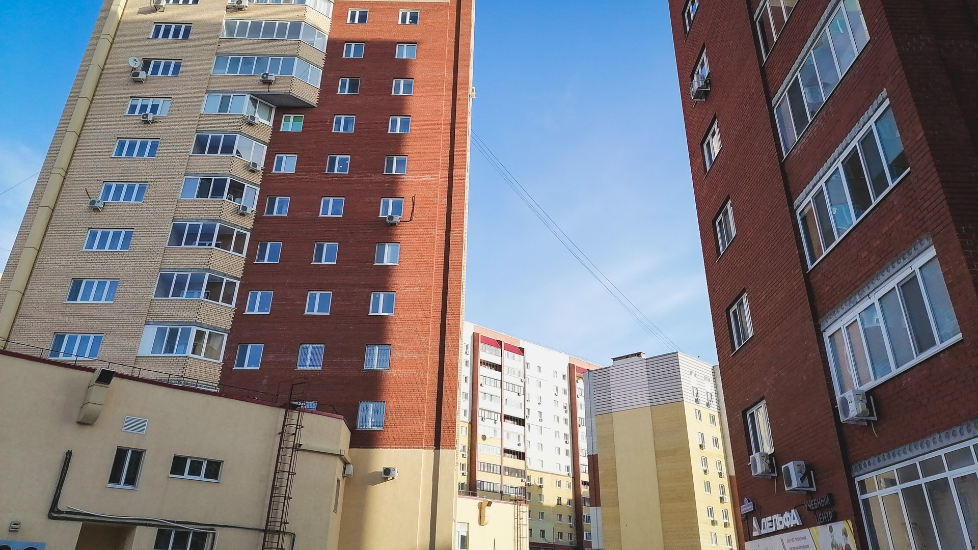 Жители Сургута узнали, как сэкономить на риелторах при аренде квартиры