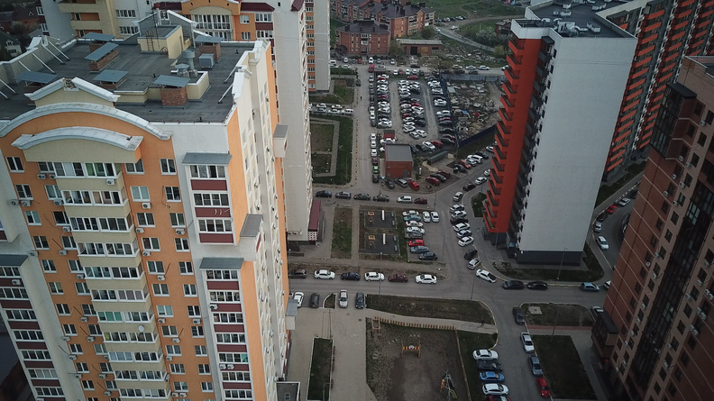В Сургуте начнут строить микрорайоны без парковок во дворах