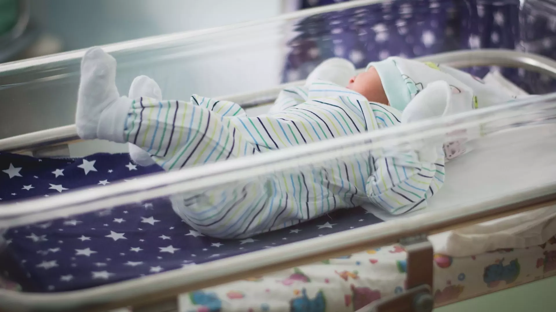 В Югре с начала года на свет появилось более 15 тысяч новорожденных