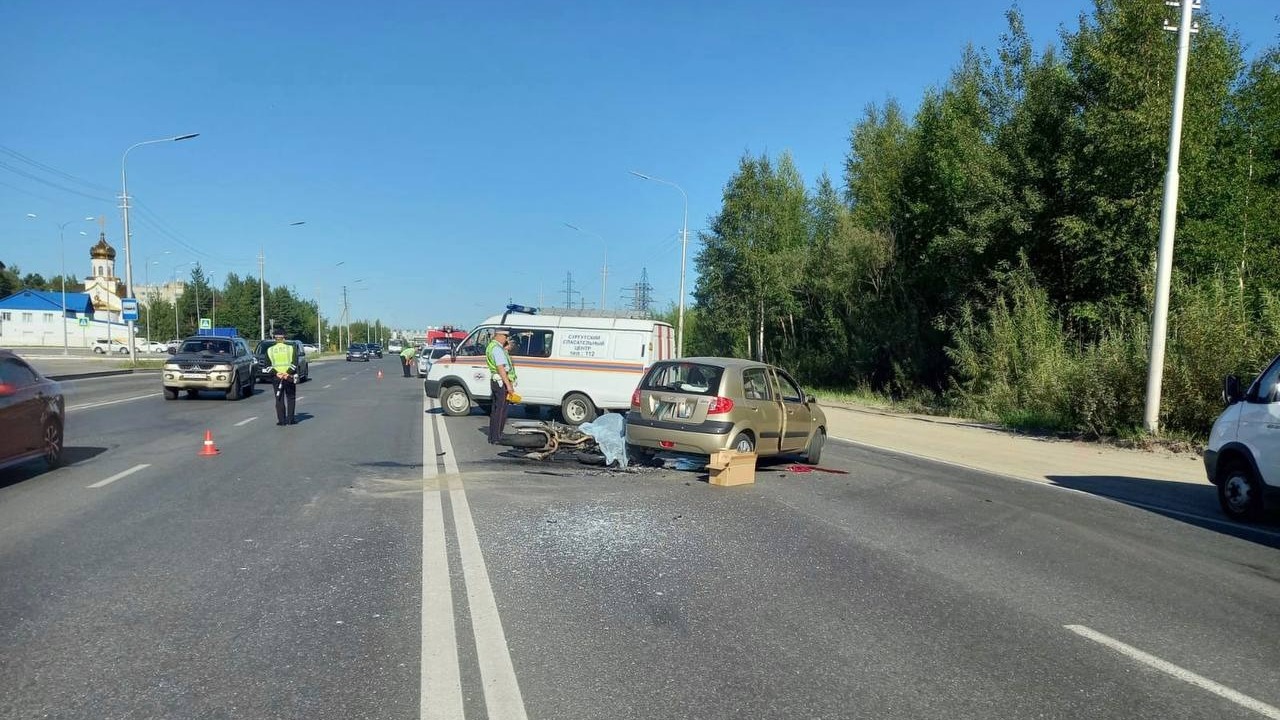 В Сургуте насмерть разбился байкер из-за 72-летнего водителя Hyundai