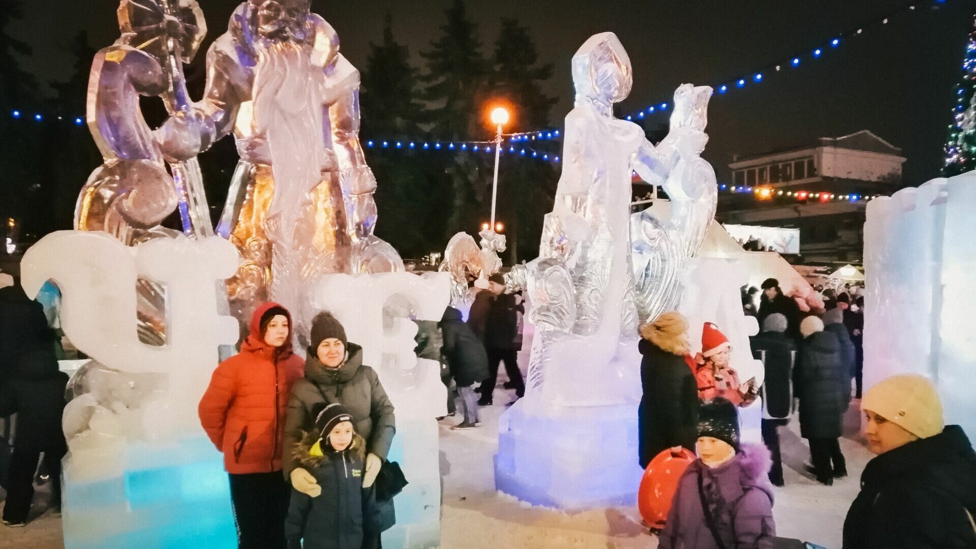 «Излишества неприемлемы»: Нижневартовск не будет праздновать Новый год в период СВО