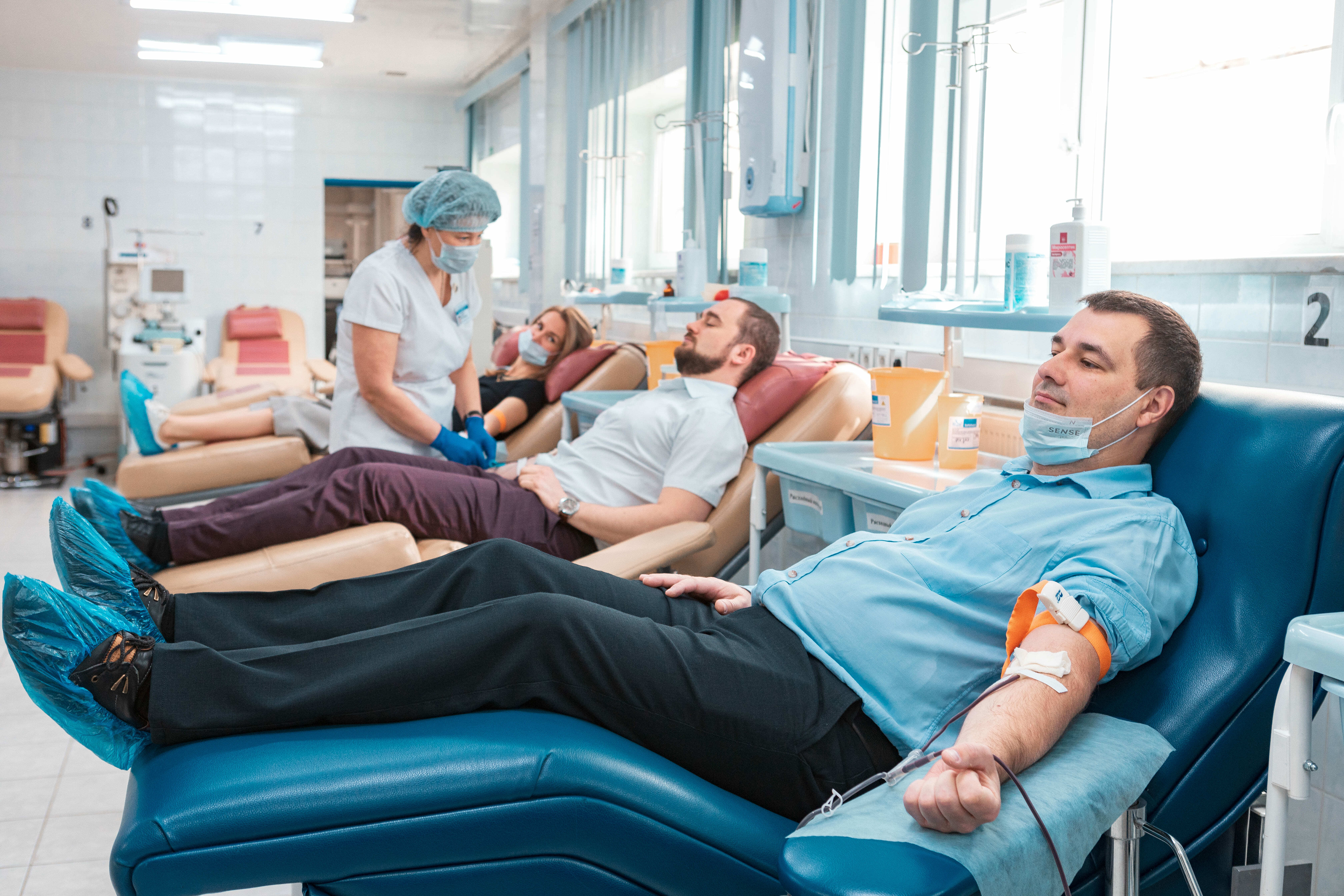 Волонтеры «Газпромнефть-Хантоса» поддержали Всемирный день донора крови