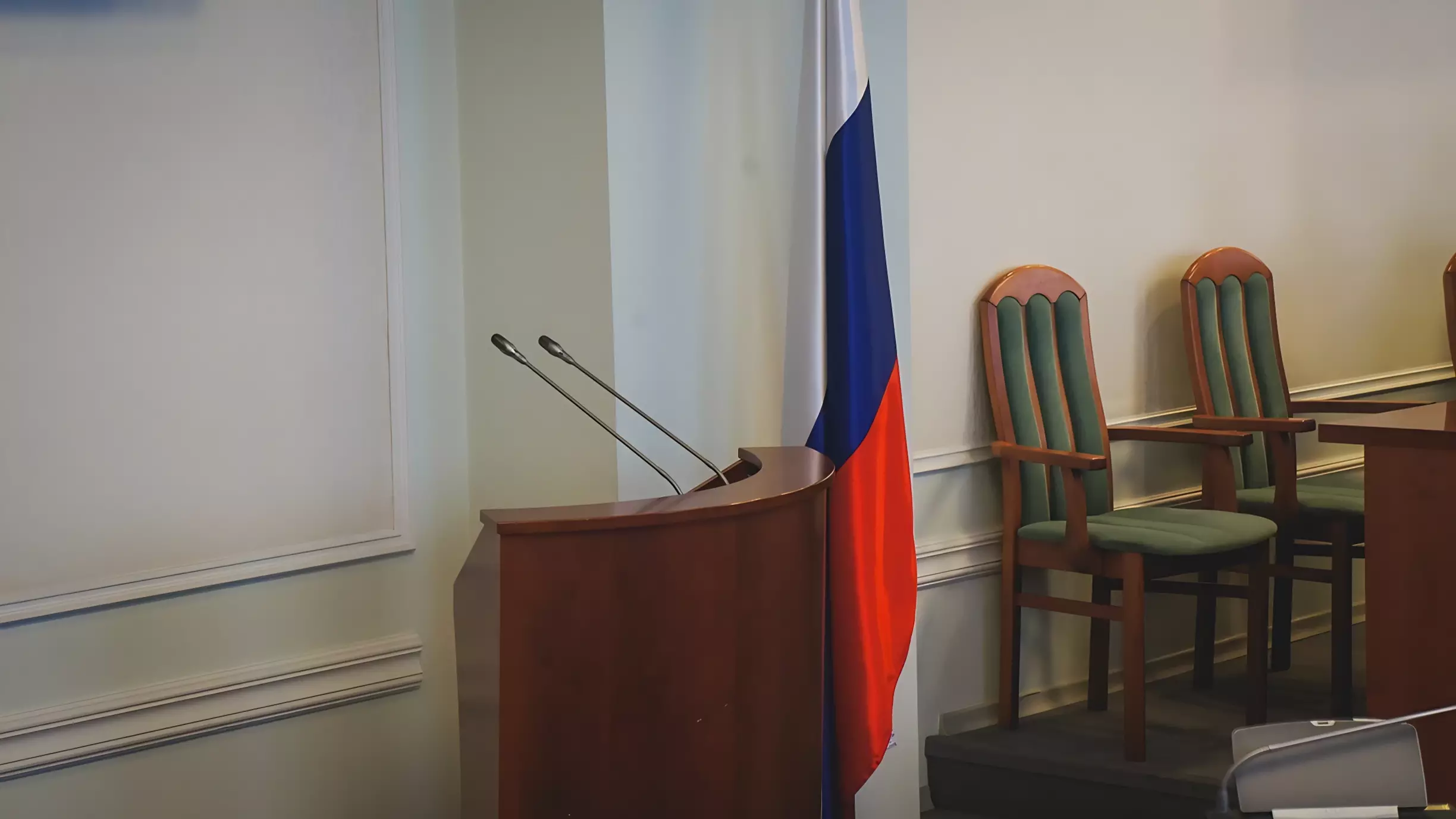 И. о. замглавы Нижневартовска написал заявление по собственному после обысков в мэрии