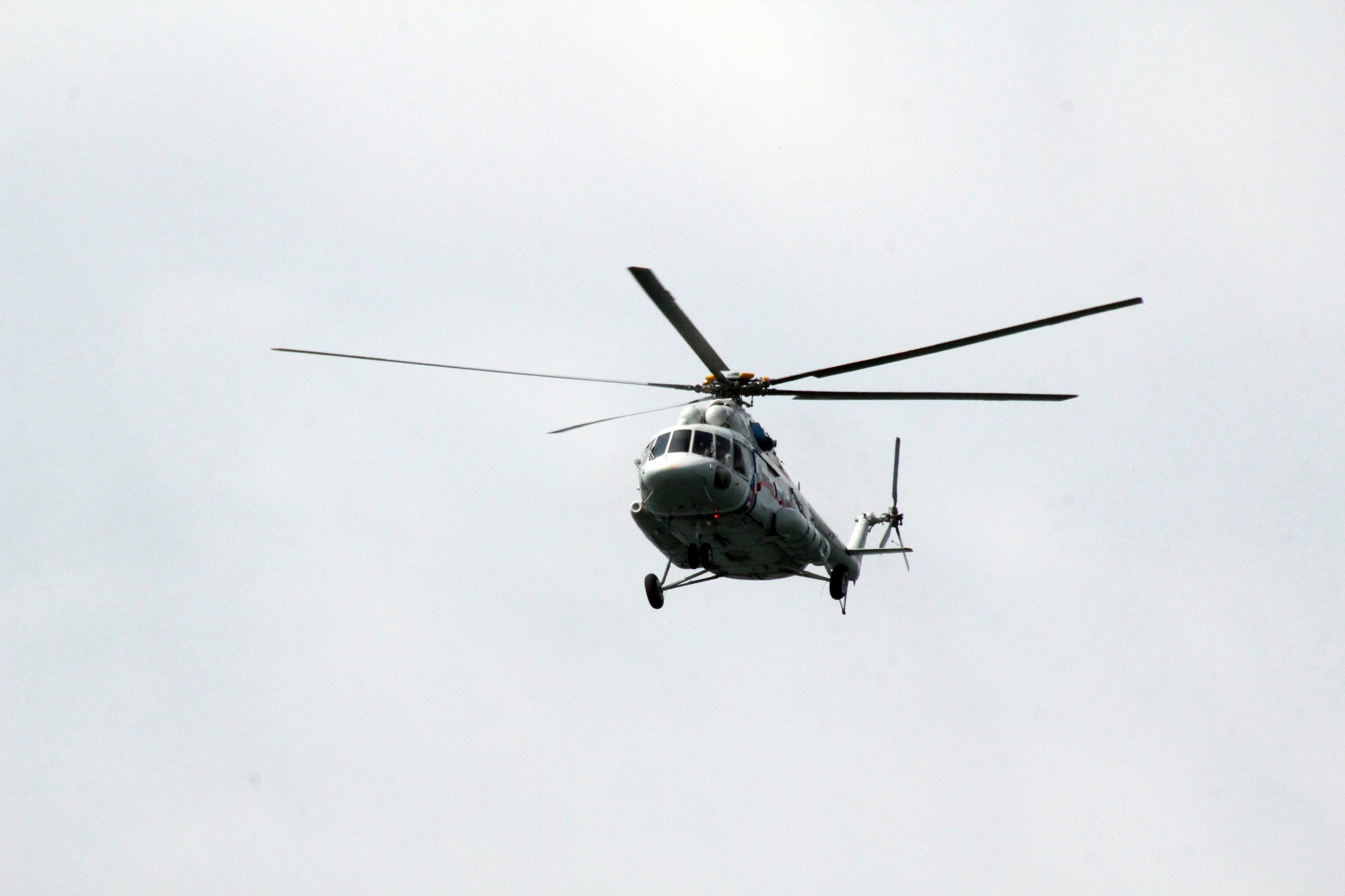 На Ямале вертолету «ЮТэйр» пришлось экстренно садиться