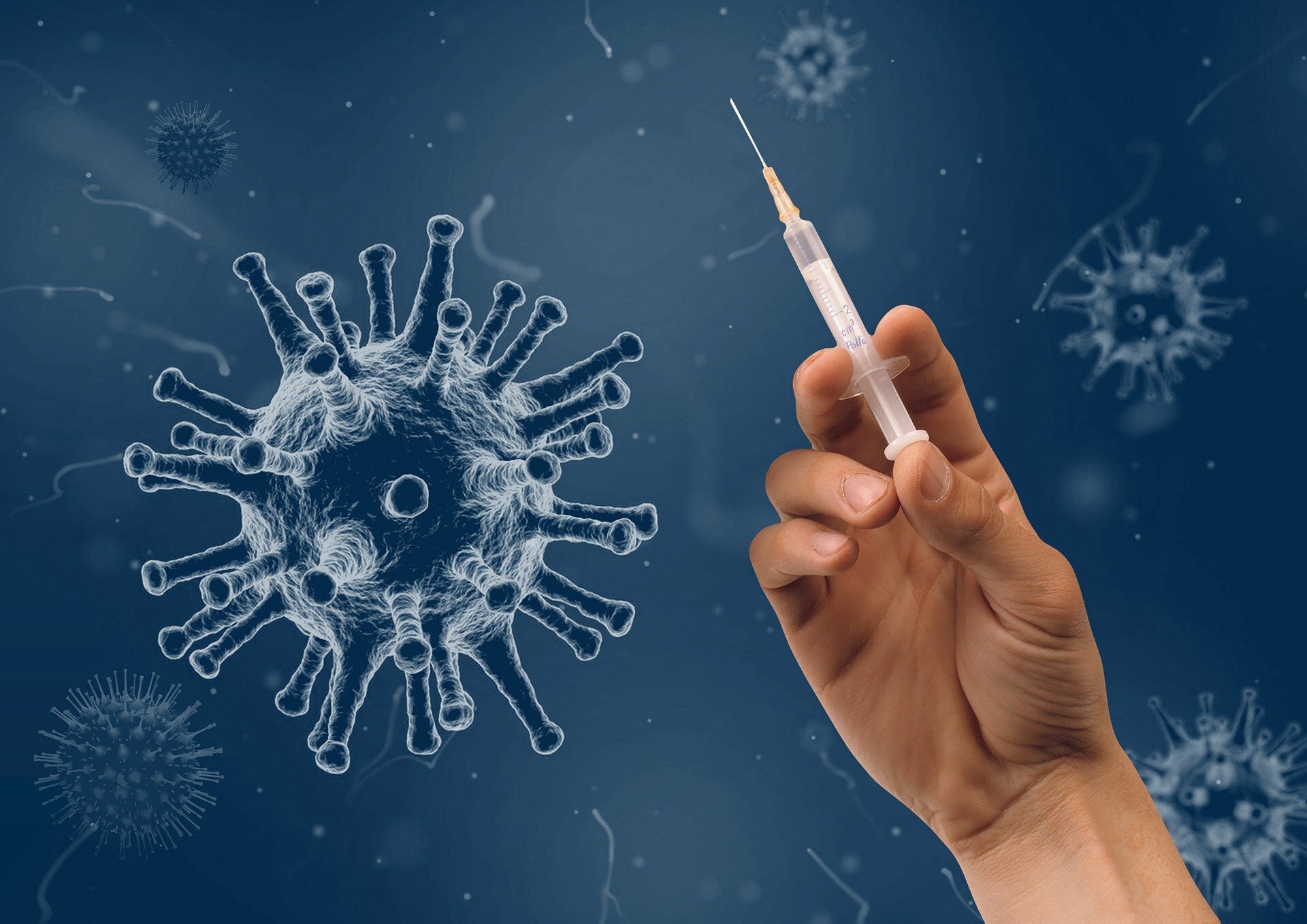 Врач-инфекционист: остановить пандемию можно только вакцинацией 90% россиян