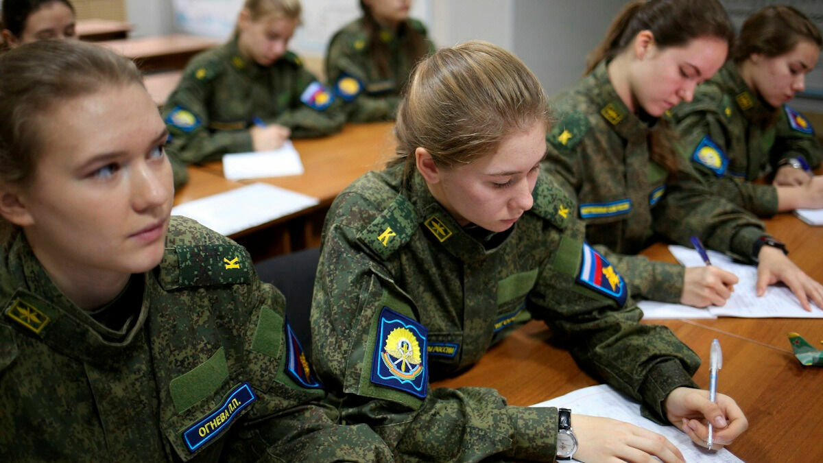 Кого из жителей Ханты-Мансийска освободят от призыва на военные сборы?