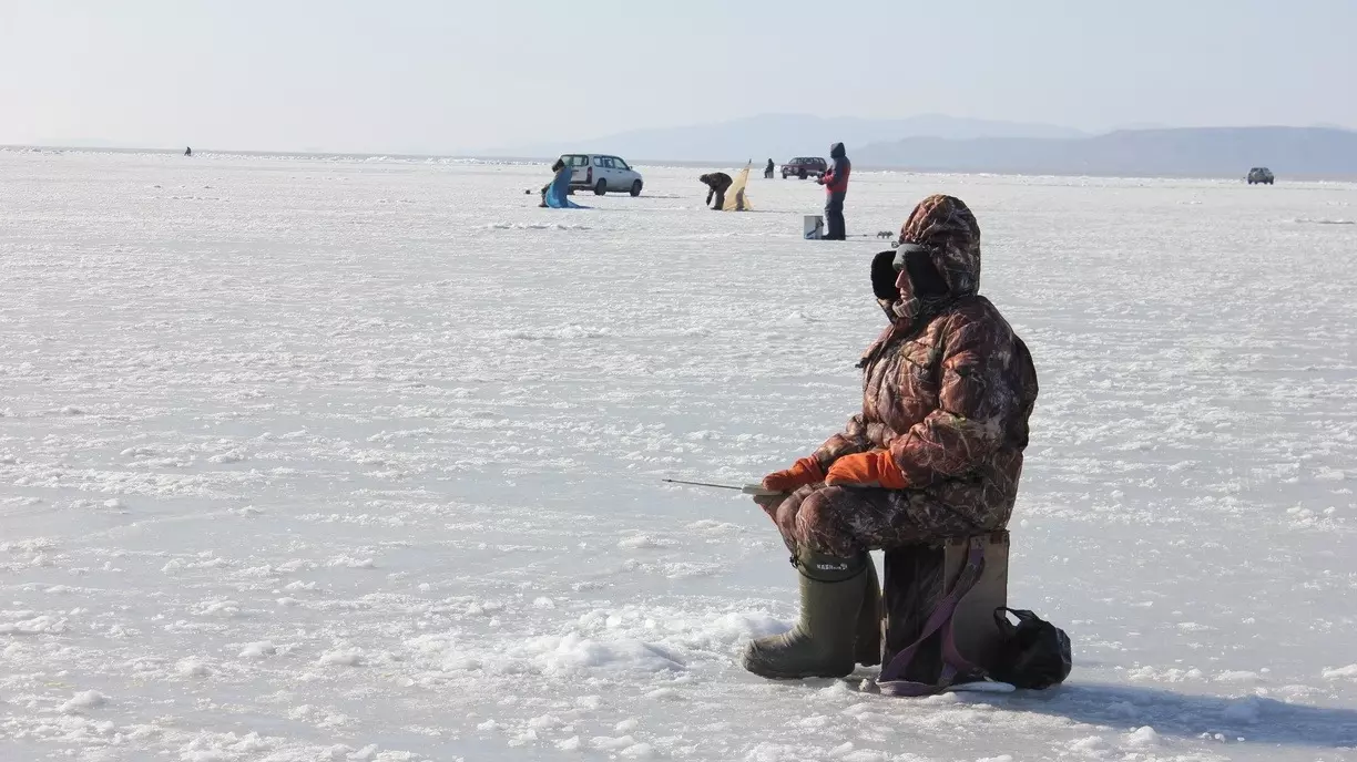 В Югре произошло третье за неделю ЧП на льду. Под воду ушел водитель на квадроцикле