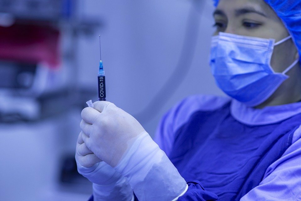 Доля заболевших жителей Архангельской области после вакцинации составила 3%
