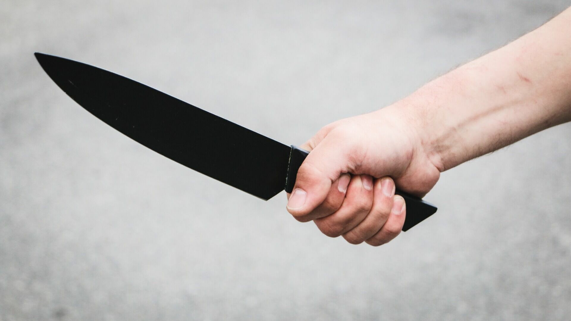 В ХМАО пенсионер убил ножом друга после совместного просмотра телевизора