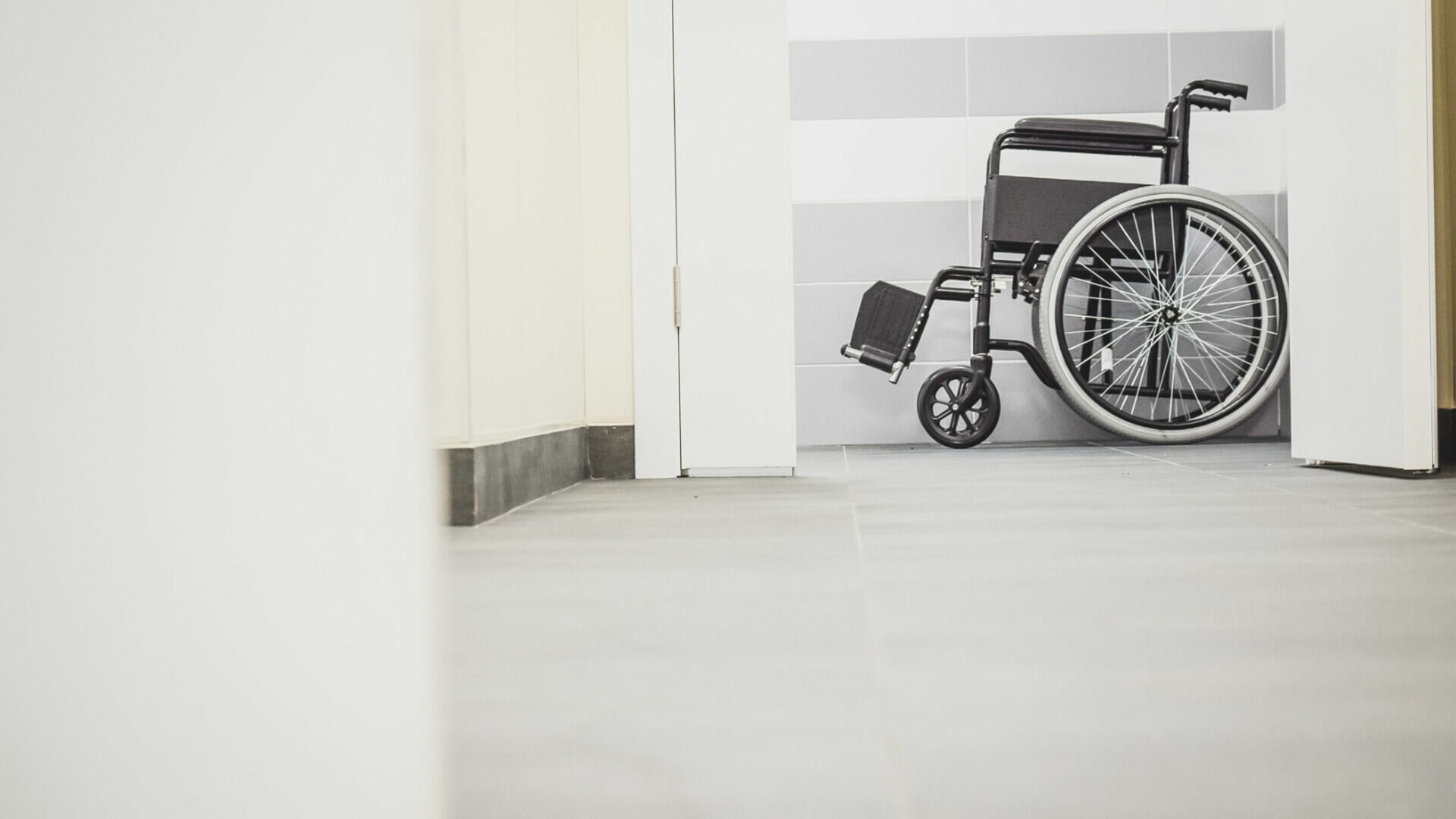 Мэрия Нижневартовска выселяет организацию инвалидов из здания