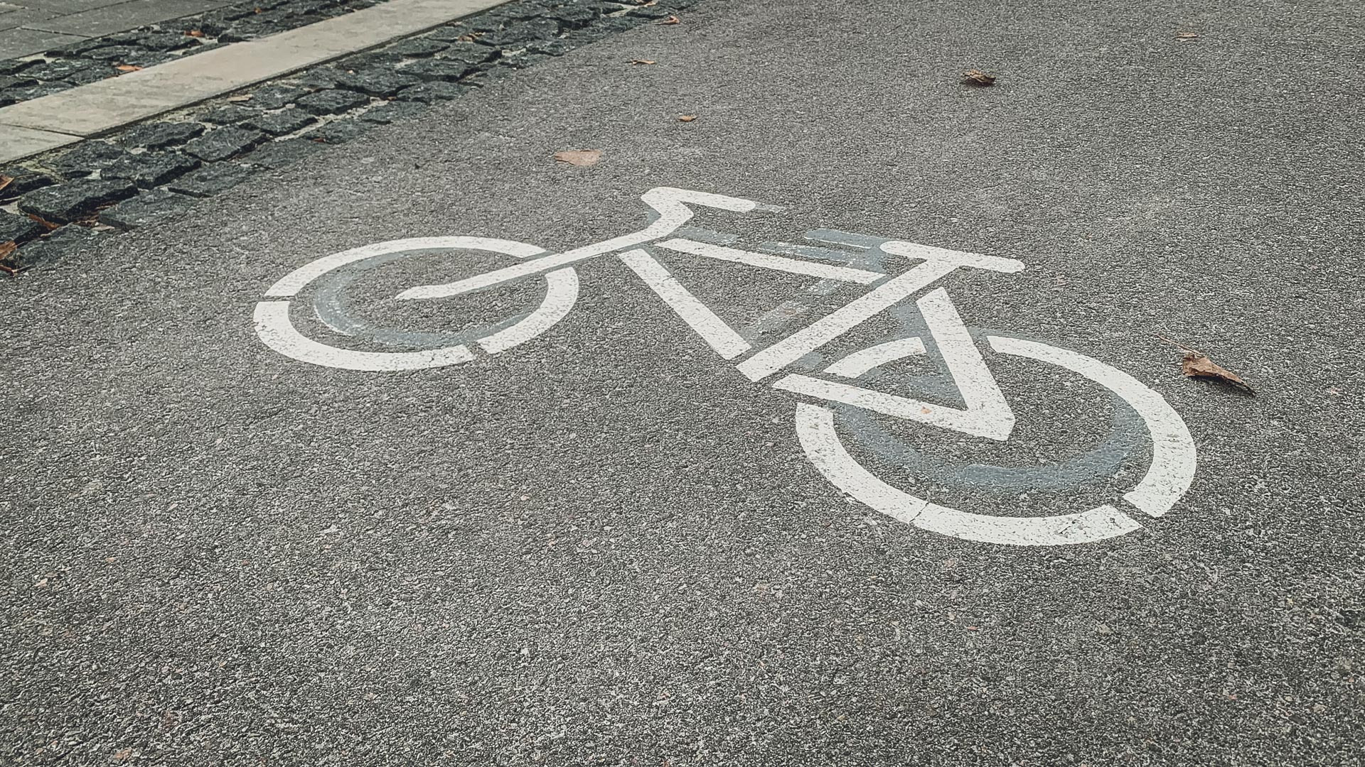 В ХМАО за сутки сбили трех юных велосипедистов