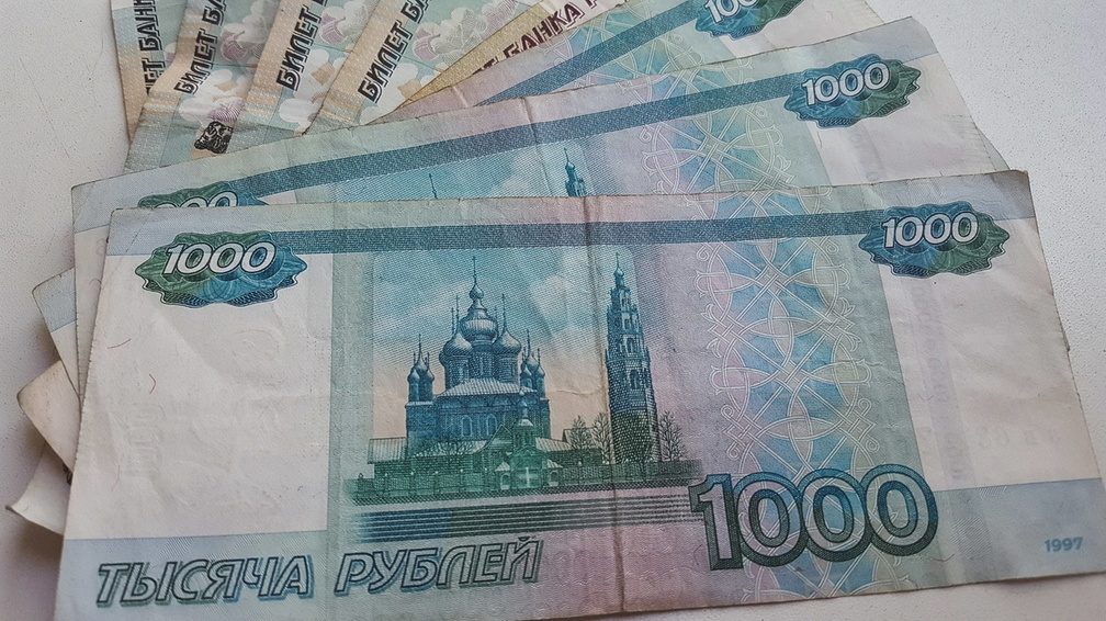 Югорчанина отдадут под суд  за кражу 35 тысяч рублей у пенсионерки