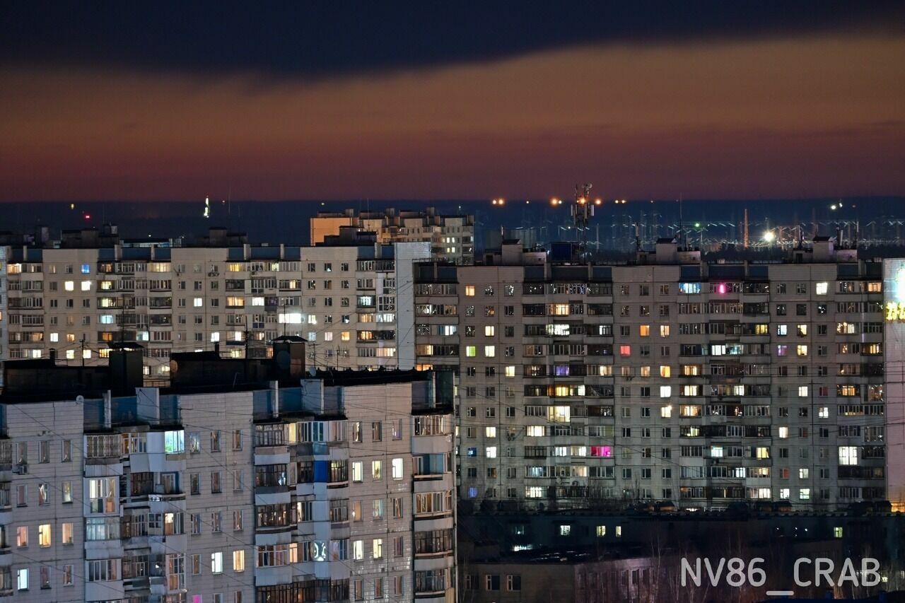 Только на днях в Нижневартовске попрощались с темными ночами, а сегодня в Сургуте уже насладились первой белой ночью