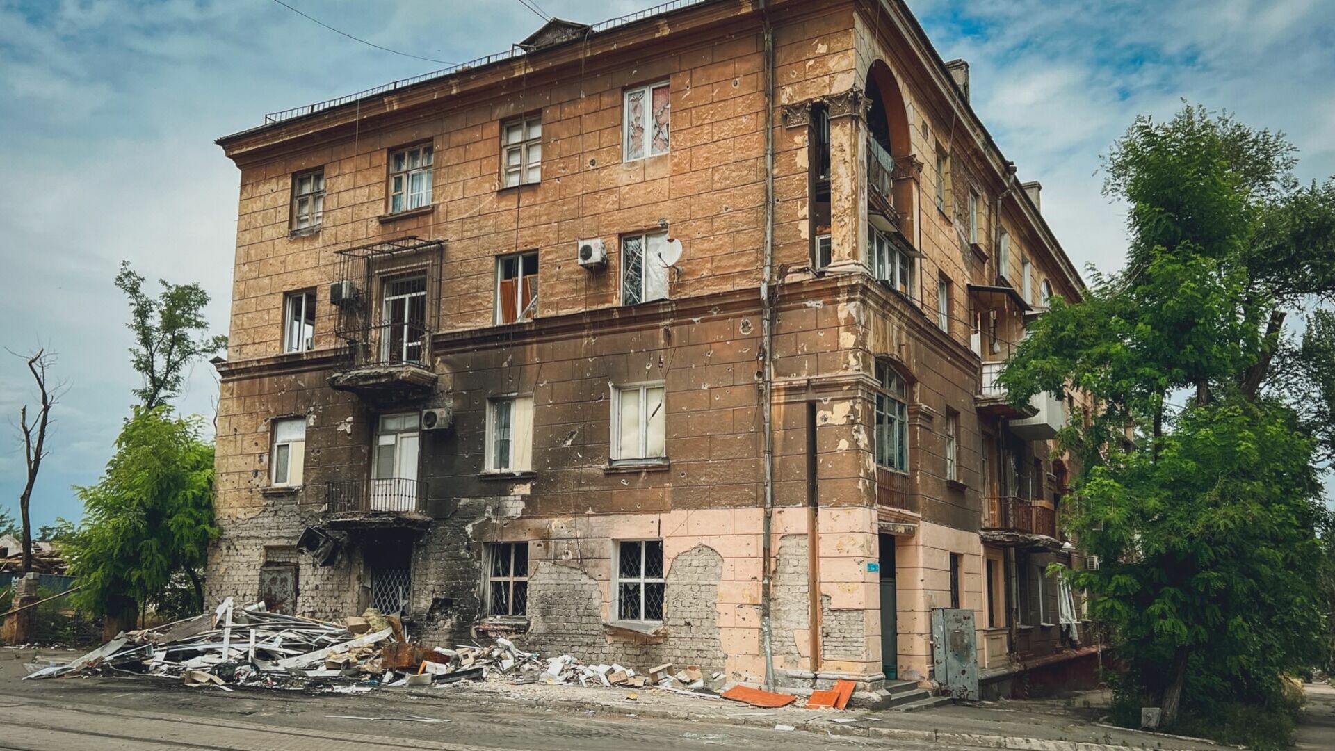 Главное по спецоперации на Украине за сутки: ВСУ обстреляли жилые кварталы Энергодара
