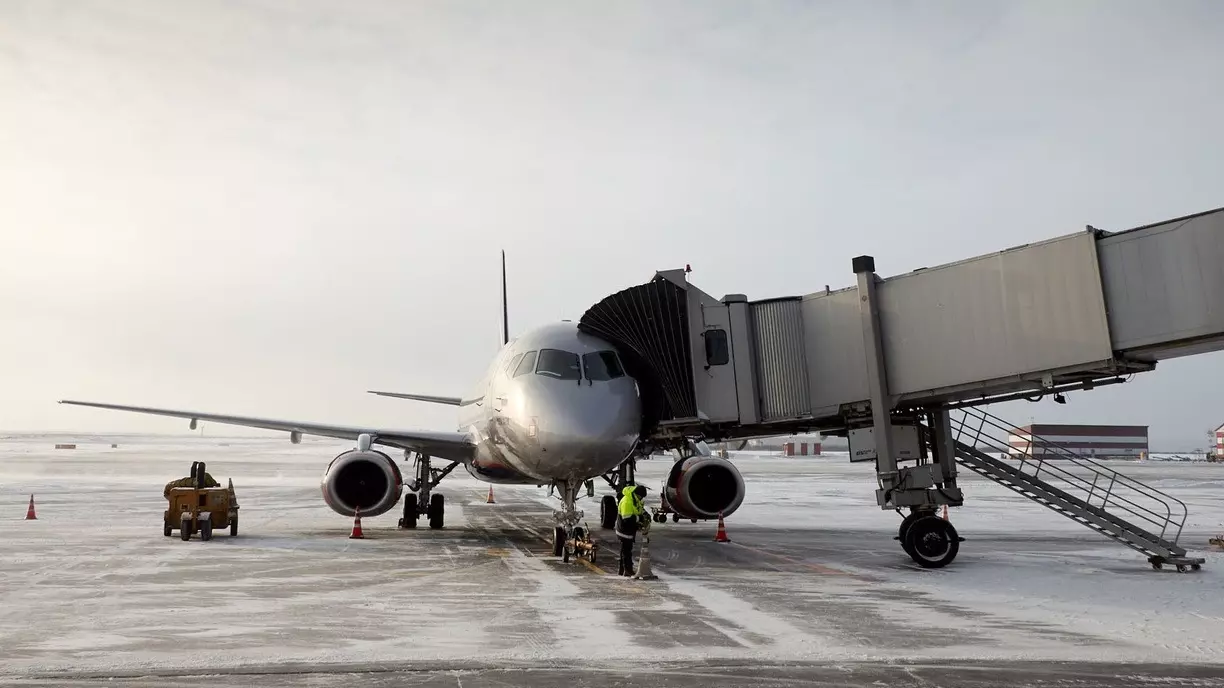 В Нижневартовском аэропорту наконец-то появится телескопический трап