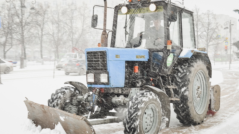 5 поселений Сургутского района закупят технику для уборки снега