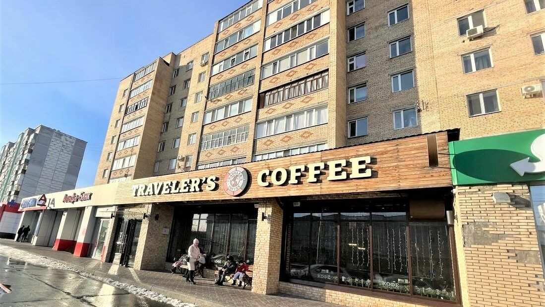 В этом кафе жители квартала любят выпить кофе