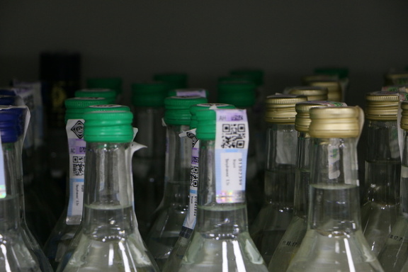 В ЯНАО изъяли 60 бутылок контрафактного алкоголя