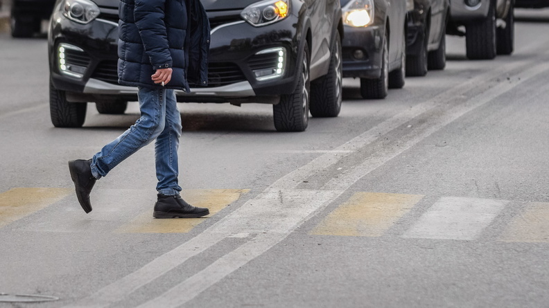 В Нижневартовске в один день два пешехода попали под колёса Nissan и Volkswagen