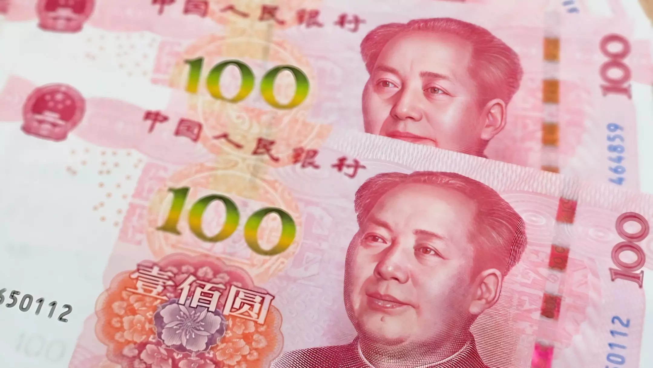 Югорчане увеличивают вложения в юани