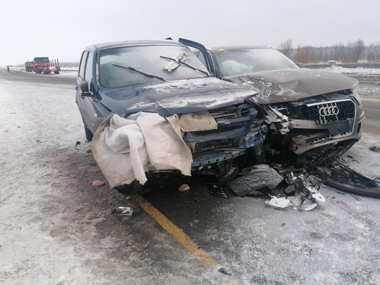 Трое человек пострадали в ДТП на трассе «Нефтеюганск — Сургут»