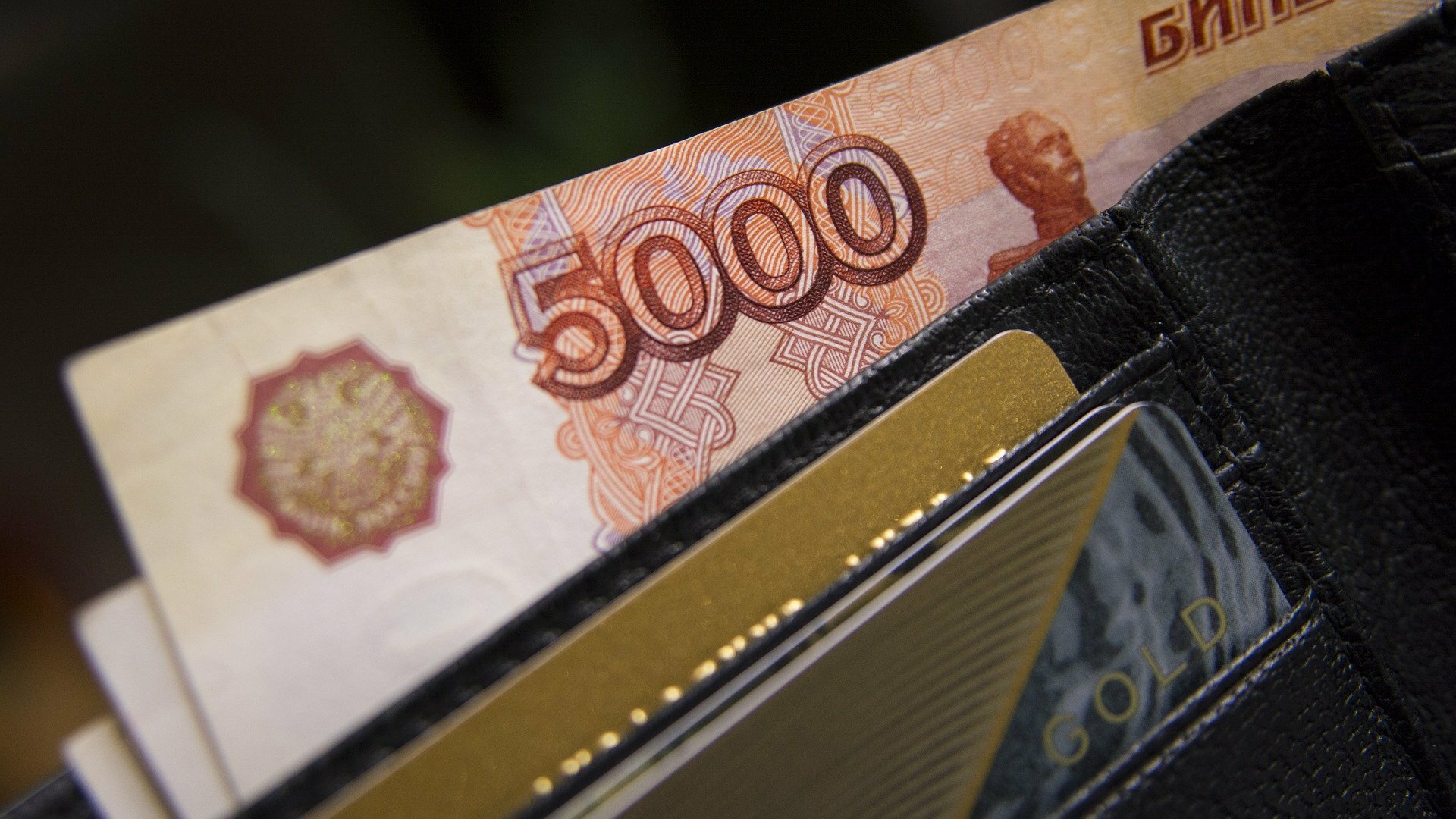 Семьи с детьми в ХМАО смогут получить ещё по 10 тысяч рублей в июле 2022 года