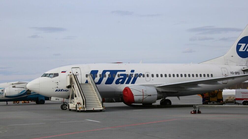 У самолета «ЮТэйр» в ЯНАО отказал двигатель сразу после взлета