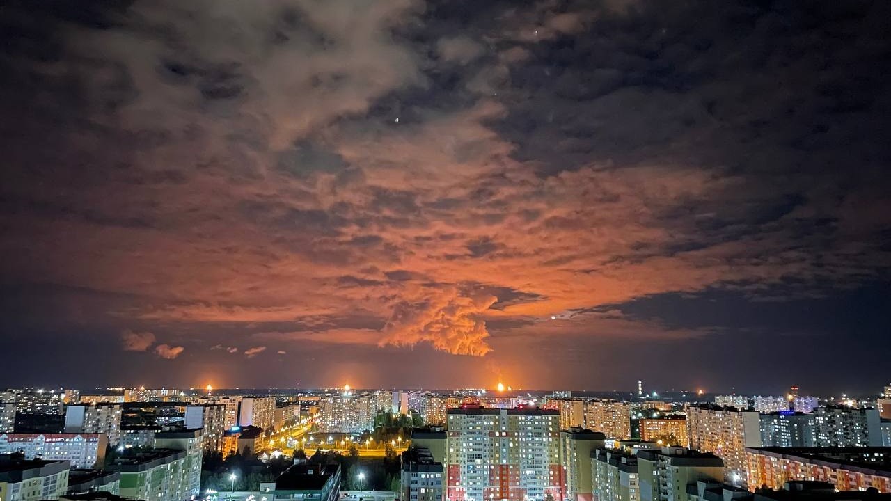 В Нижневартовске приняли за пожар факельное горение газа на месторождении