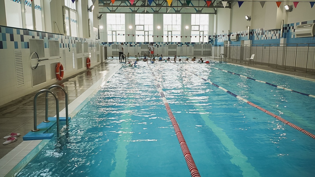 Жительницу Нижневартовска высмеяли в бассейне из-за мусульманского купальника