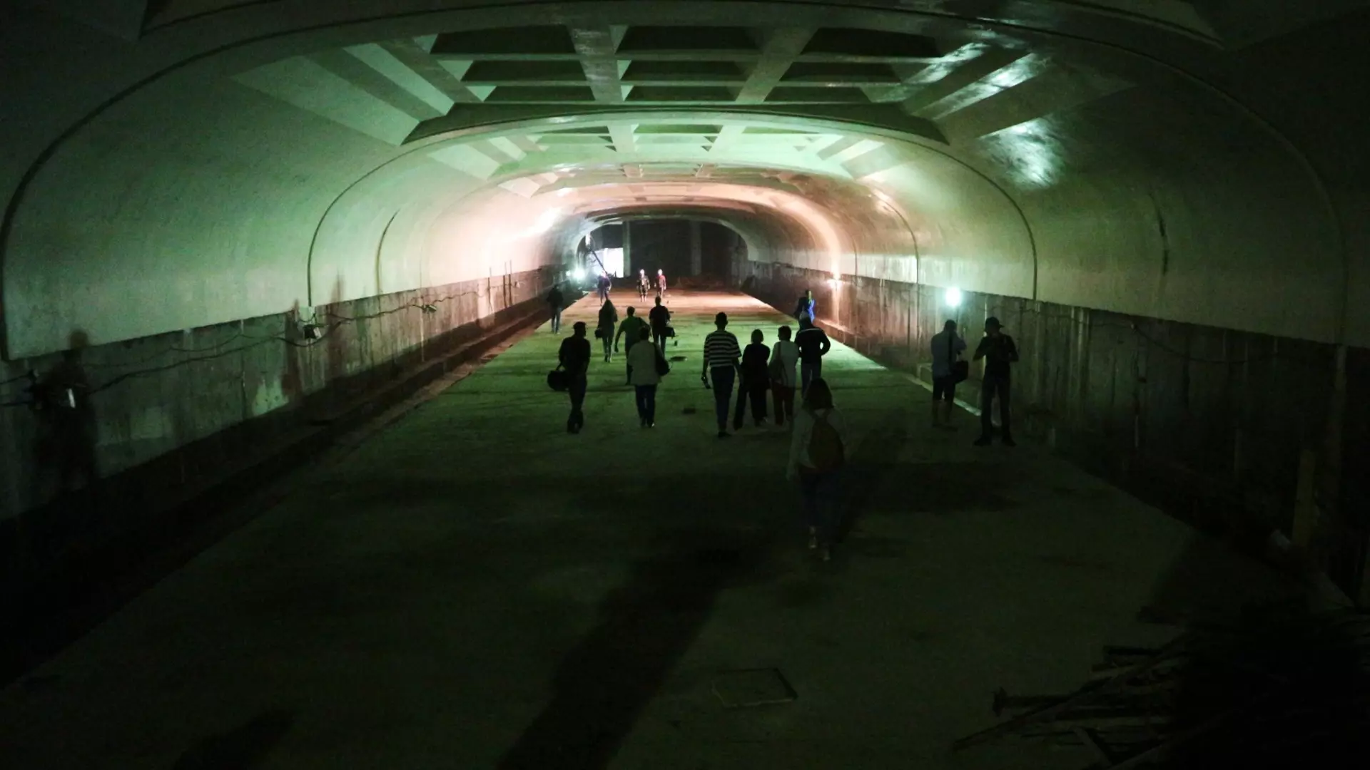 Метро-2: есть ли под Кремлем секретное метро?