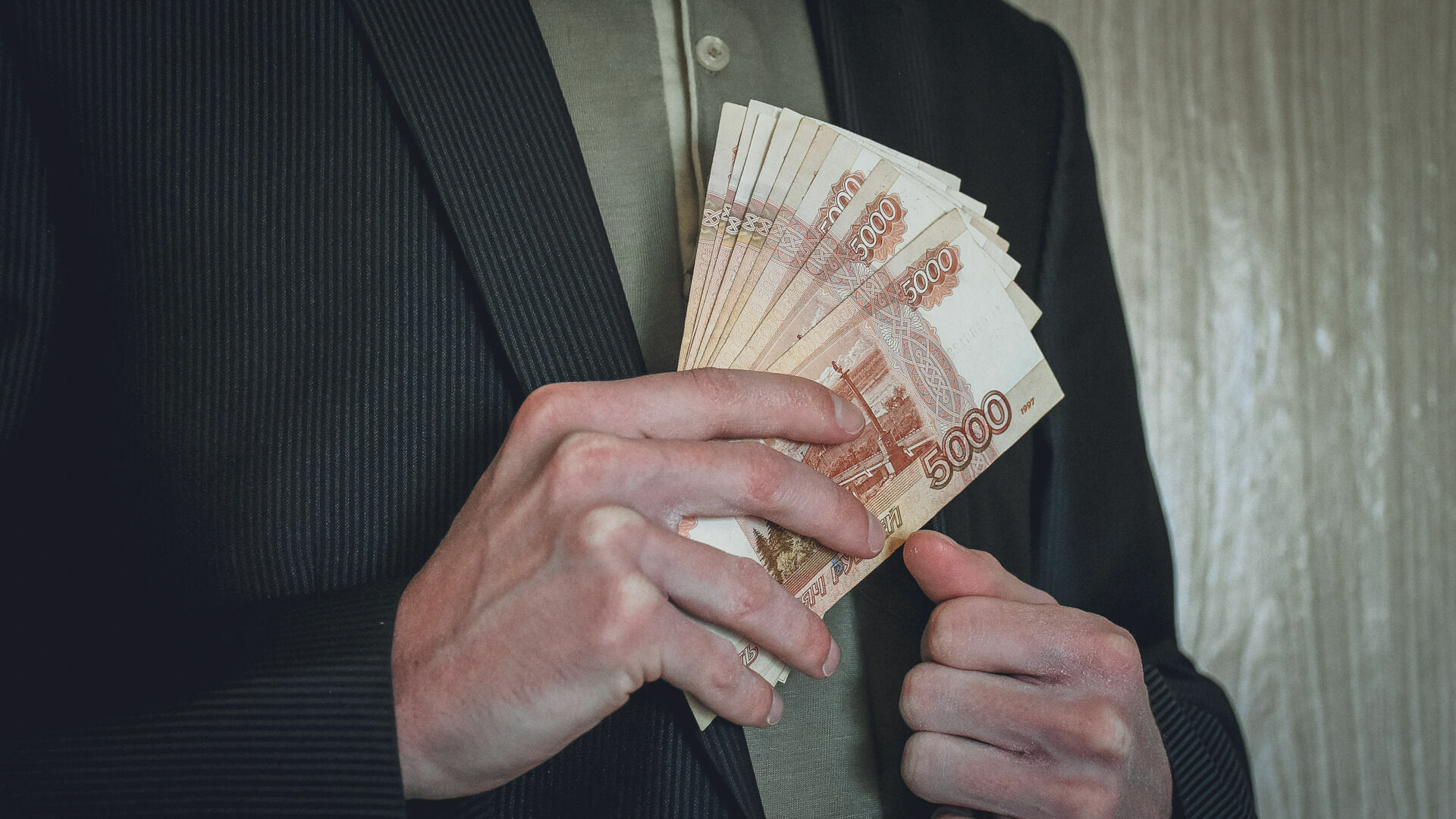 Пенсионер из Сургута рассказал, куда потратит выгранный в лотерею миллион
