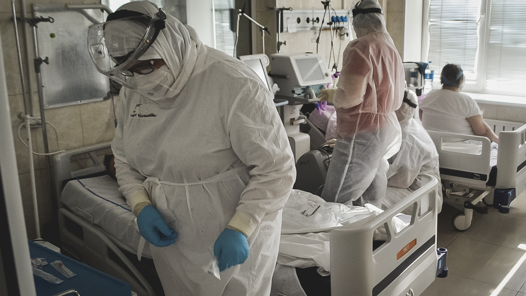 В ХМАО за сутки коронавирусом заболели 54 человека, умер один пациент