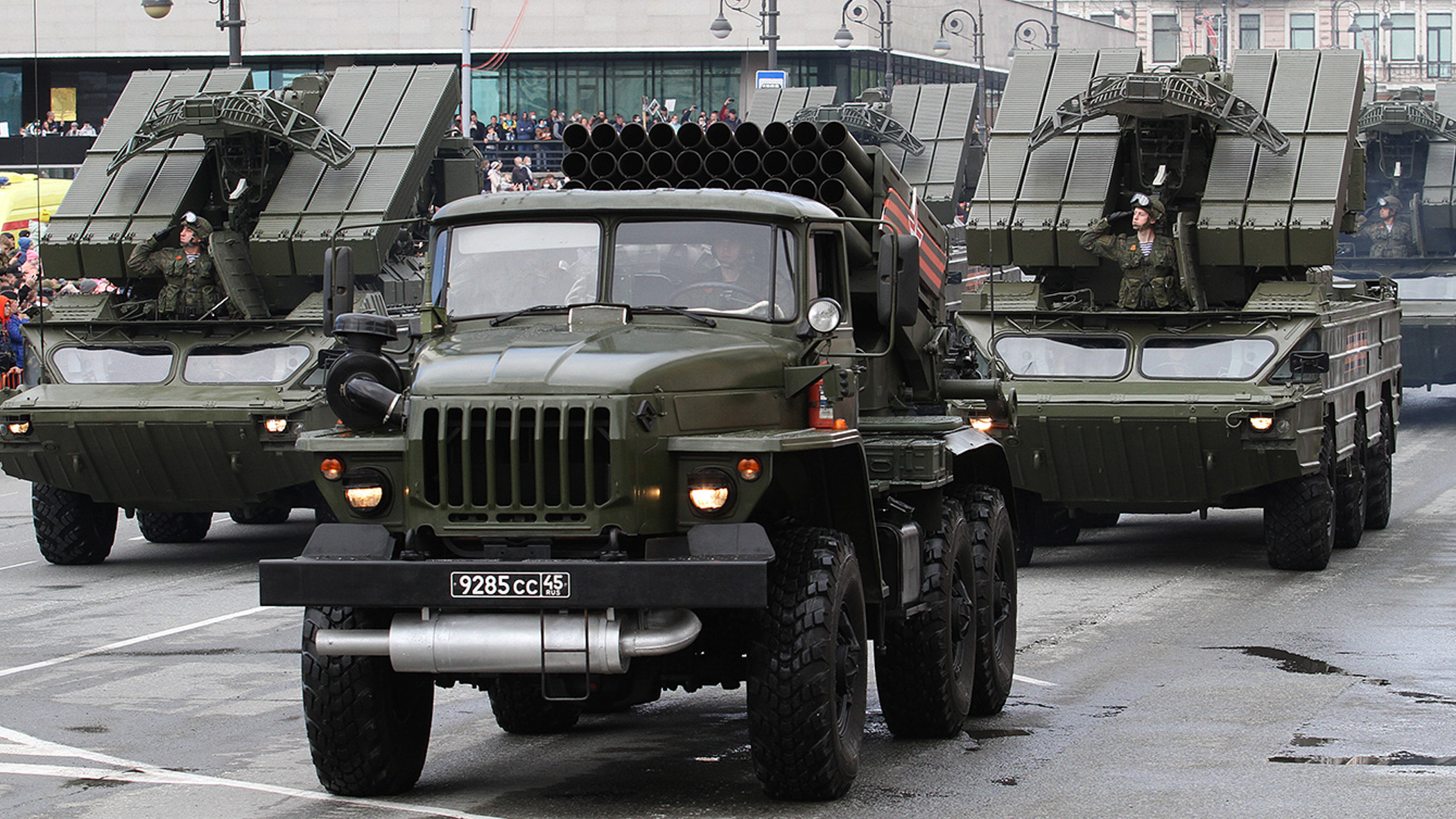 Третий день продолжается российская спецоперация по защите Донбасса.