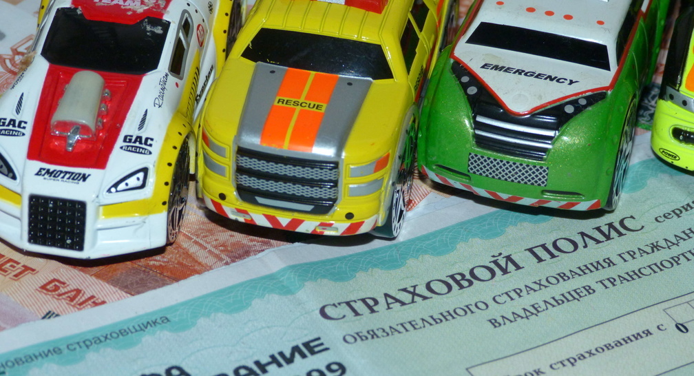 Житель ХМАО продаёт коллекцию игрушечных машинок за 450 тысяч рублей