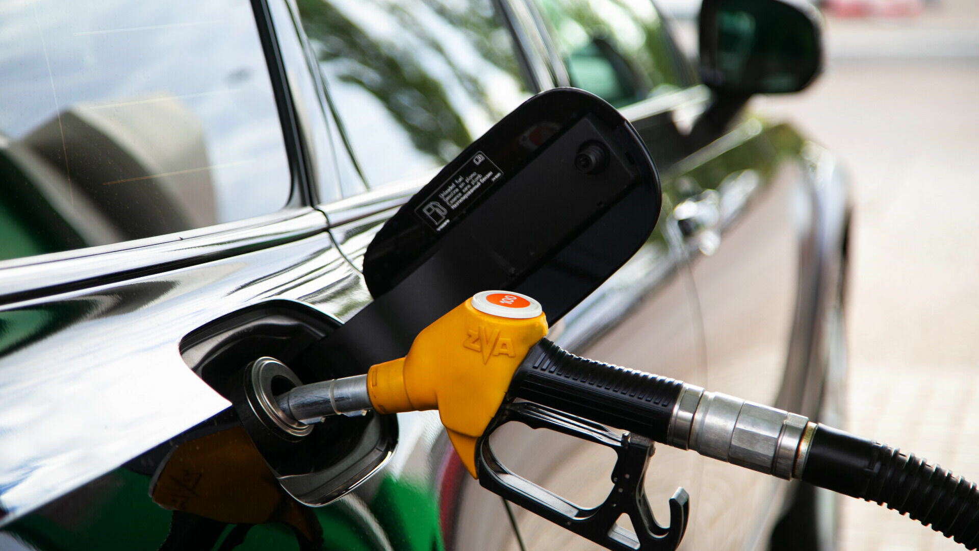 В отдельных муниципалитетах ХМАО выросли цены на бензин
