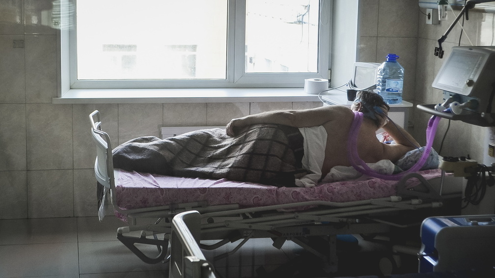 В ХМАО зафиксировали спад числа госпитализаций пациентов с коронавирусом