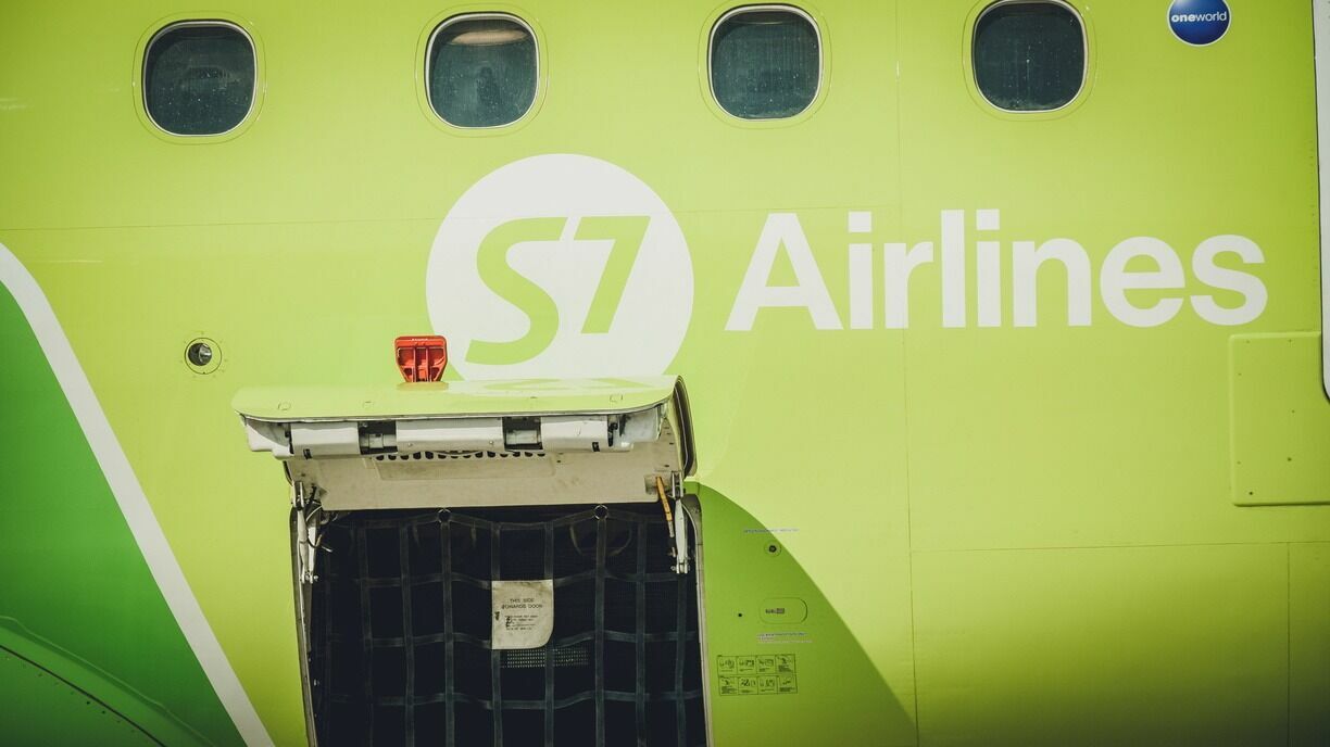Авиакомпания S7 отказалась от полетов из Нижневартовска в Москву из-за санкций