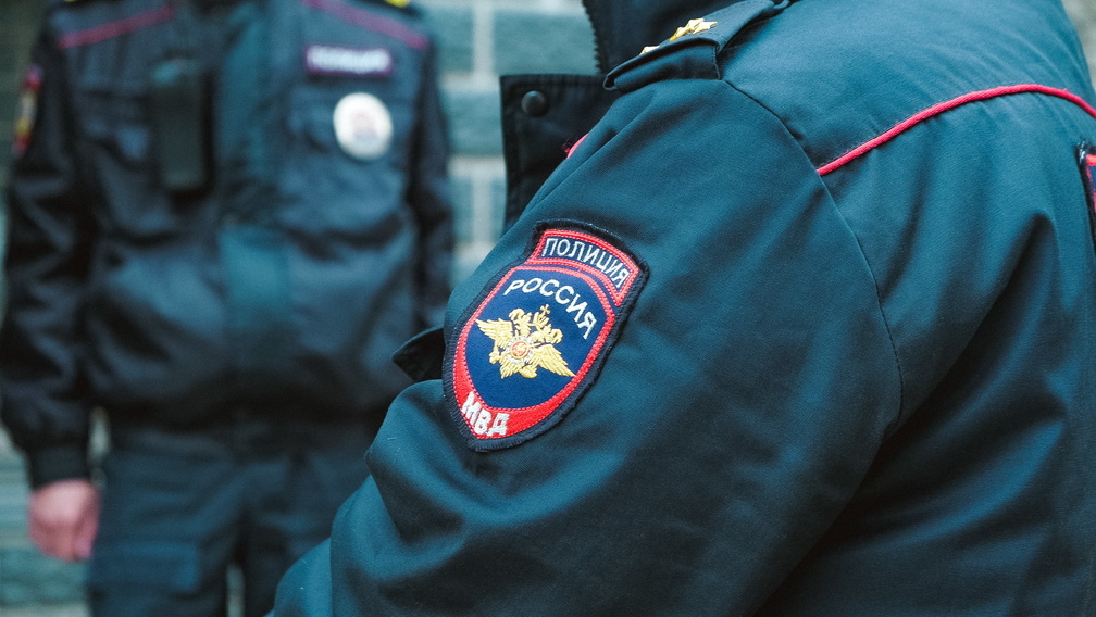 Силовики устроили задержание в одном из ресторанов Сургута