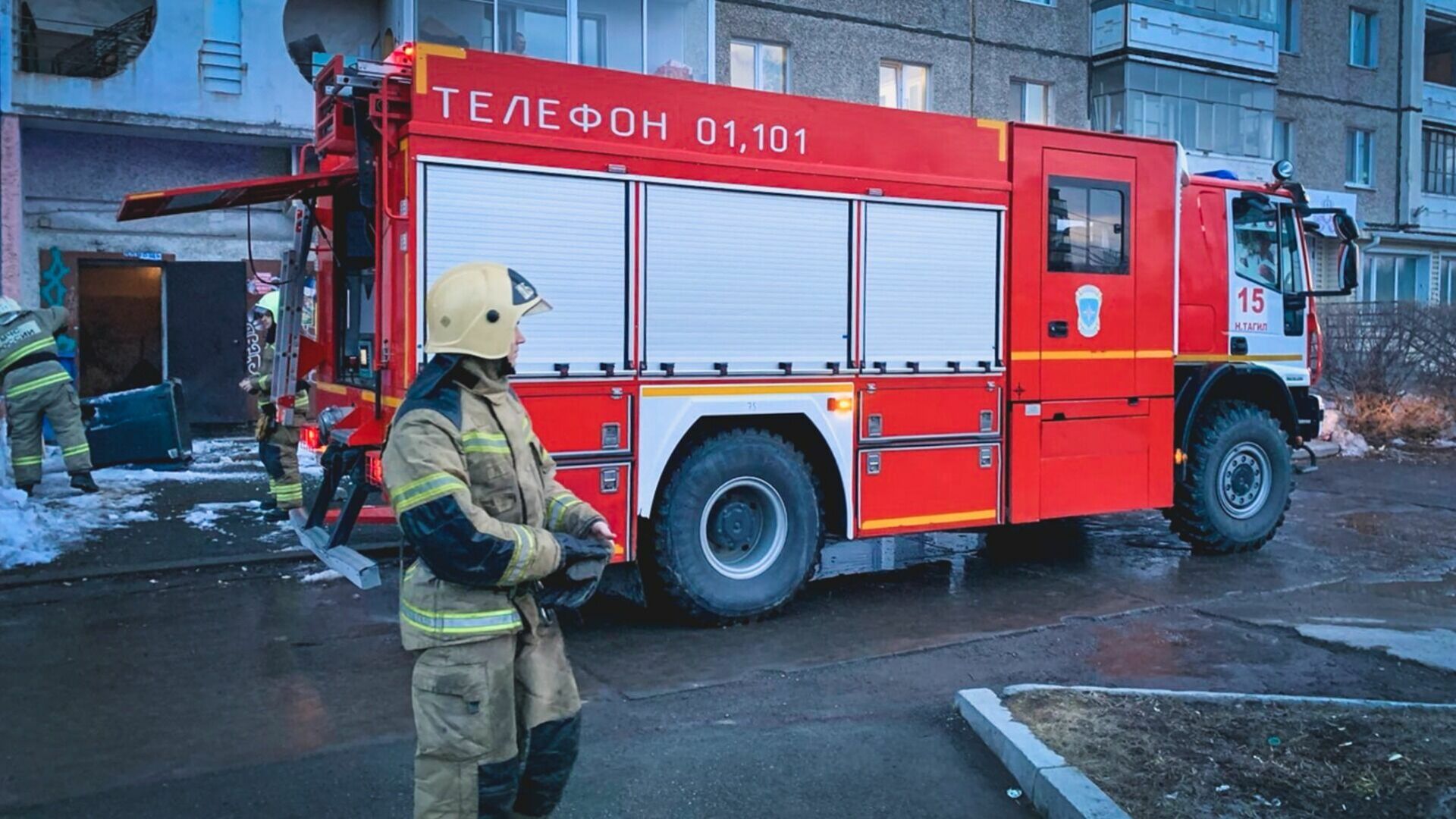 В Нижневартовске эвакуировали людей из горящего ТЦ  «Европа-Сити»