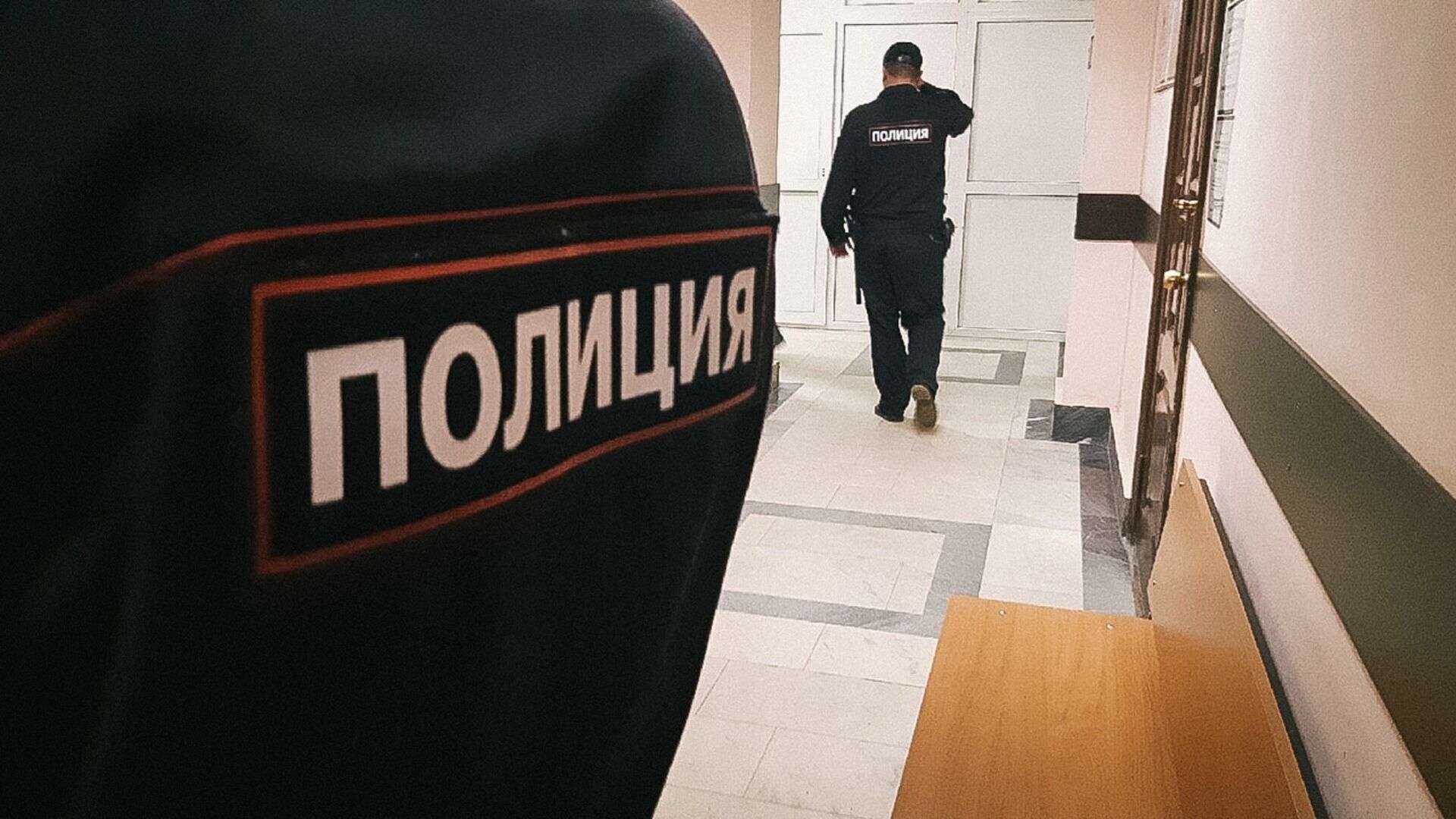 Силовики нагрянули с обысками в учреждение культуры Нижневартовска