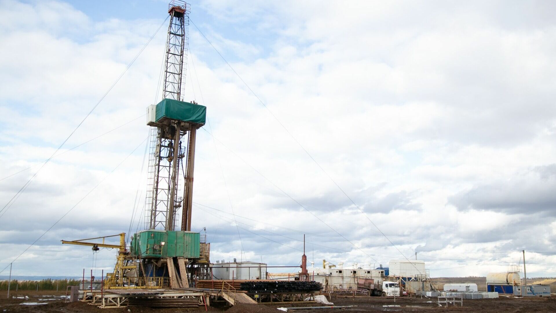 Нефтяная компания из ХМАО заплатит подрядчику за порчу оборудования на месторождении