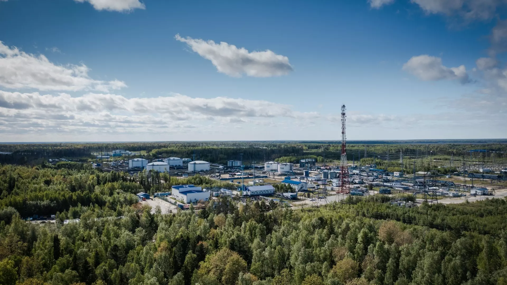 «Газпромнефть-Хантос» развивает инфраструктуру ключевого месторождения в Югре