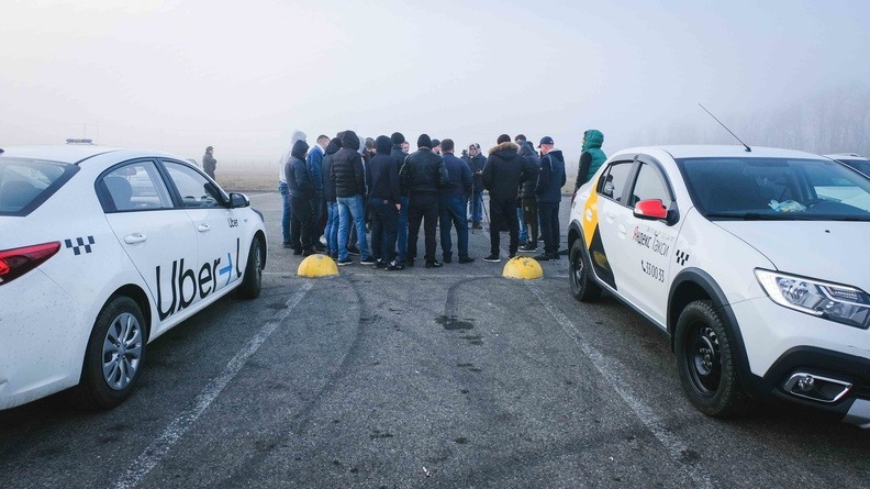 Водители такси в Сургуте выйдут на акцию протеста