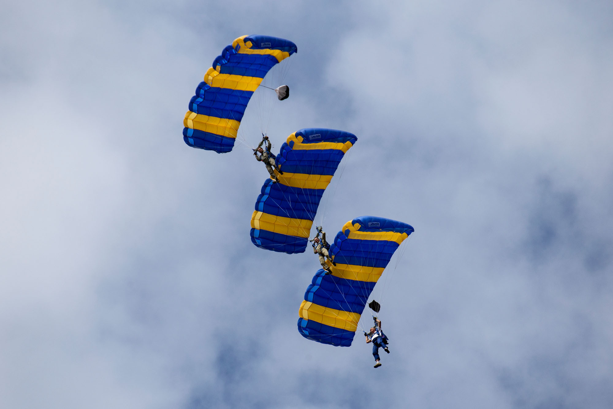 В Угуте Сургутского района откроют школу парашютного спорта для подростков