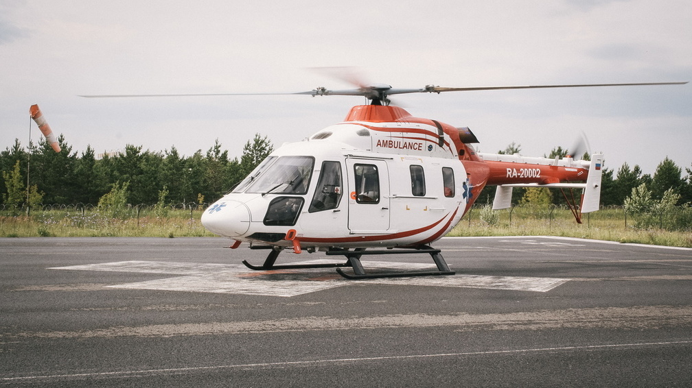 Вакцину от ковида в труднодоступные посёлки ХМАО доставляют на вертолёте