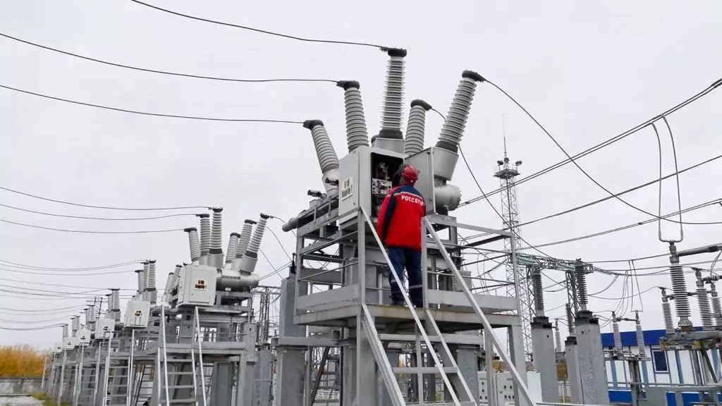 Энергетики повысили надежность электроснабжения жителей двух югорских поселков