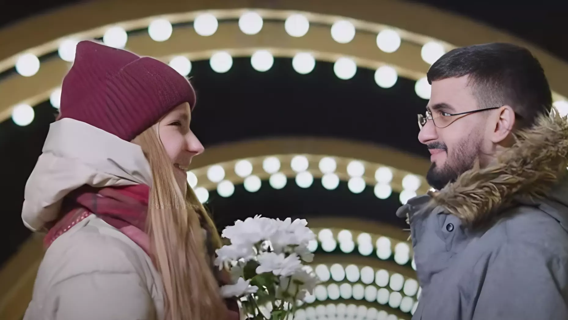 Согласно данным из видеоролика, 12 процентов браков в России являются межнациональными.